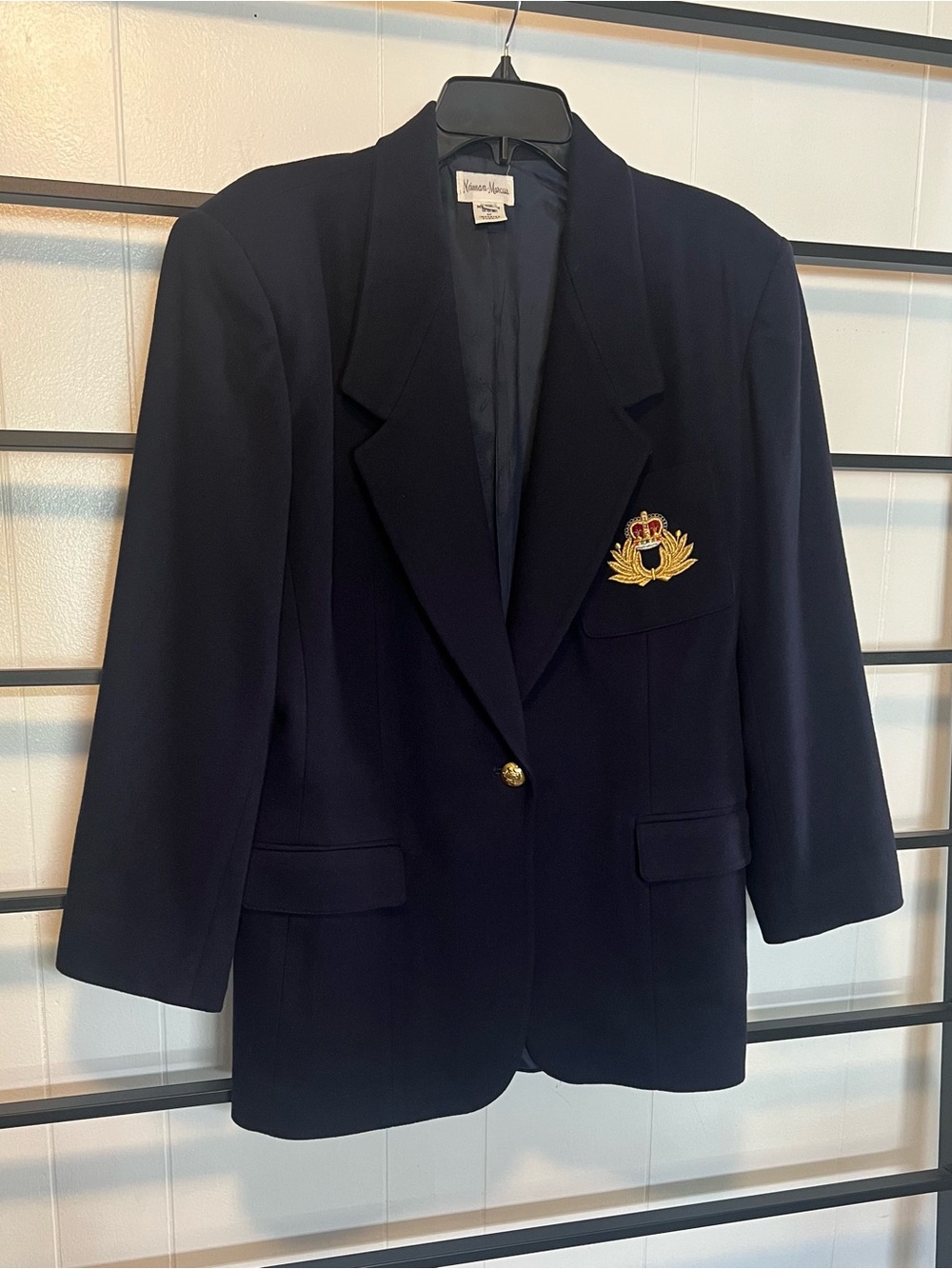 VTG 70's-80's, Women's Neiman Marcus, 12, Navy, Blazer, Embroidered Crest, A